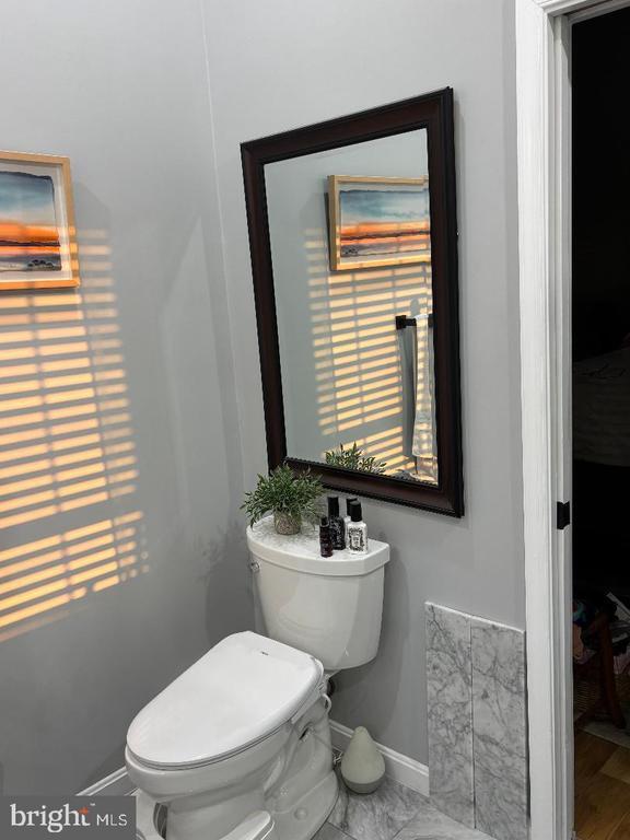 Building Photo - 20880 Butterwood Falls Terrace
