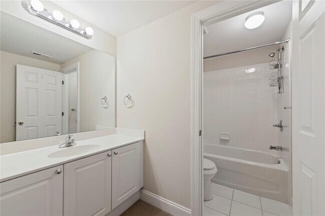 Building Photo - 5826 Riverstone Cir