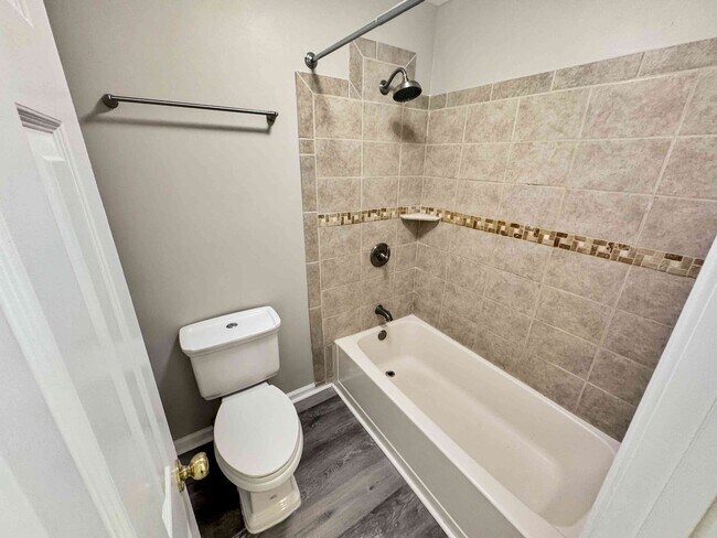 Building Photo - Renovated 4BR Home in Walton HS East Cobb