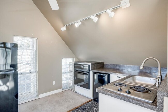 Building Photo - 1603 Shoal Creek Blvd