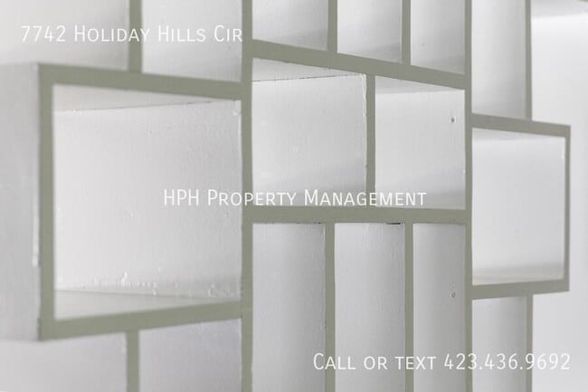 Building Photo - 7742 Holiday Hills Cir