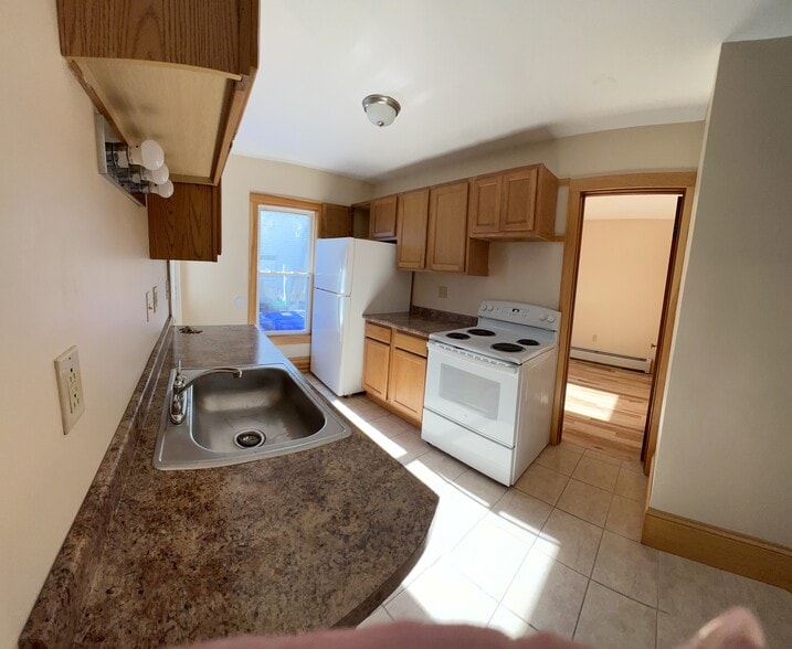 Primary Photo - 28 Loomis St