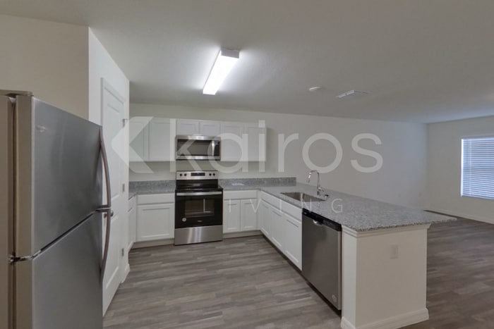 Building Photo - 2425 Crockett St