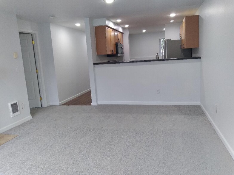 Building Photo - 26205 116th Ave SE