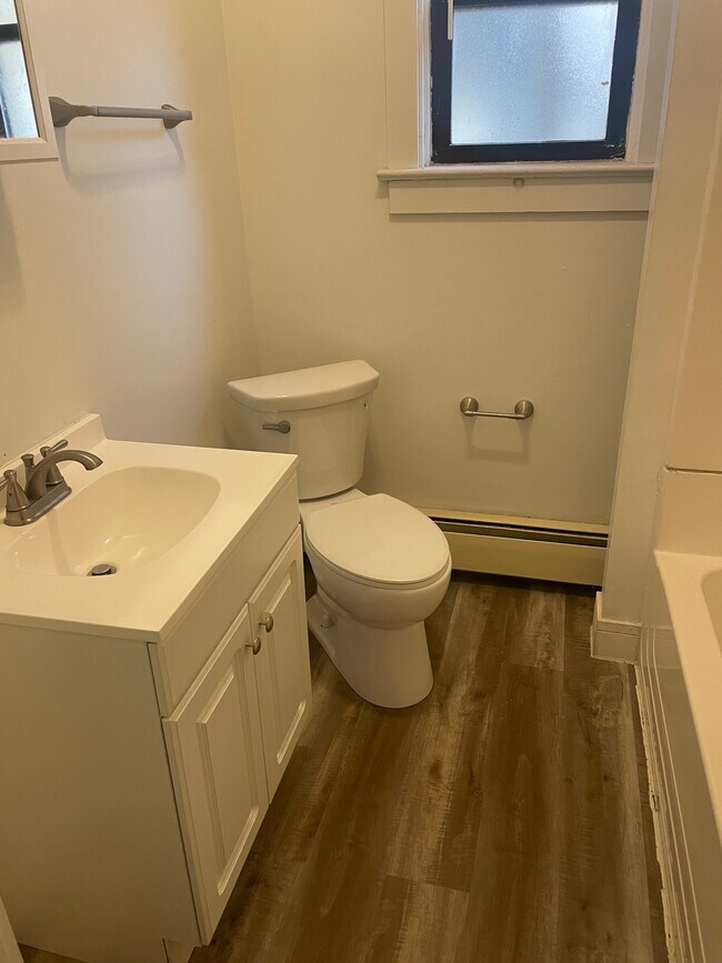 Building Photo - 2809 Neeld Ave