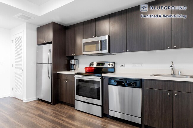 Building Photo - 900 Folsom St