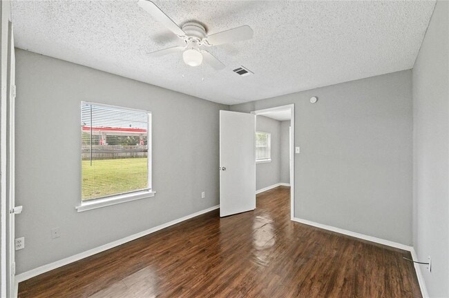 Building Photo - 2705 Hughes Rd