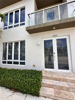 Building Photo - 6420 NW 104th Path