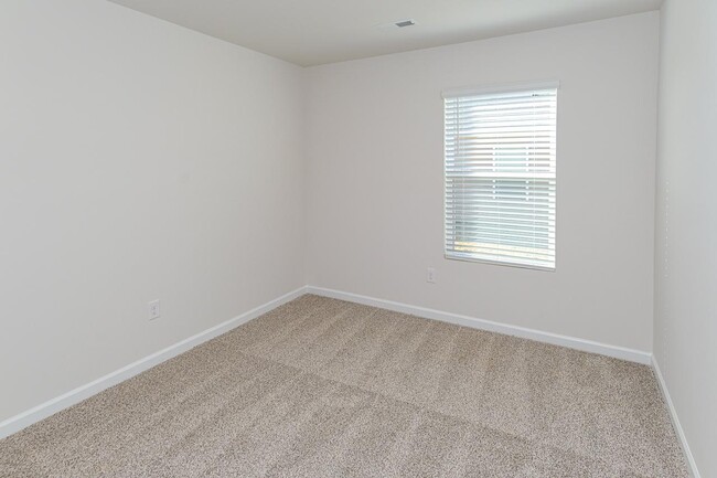 Building Photo - 130 Nettle Leaf Dr