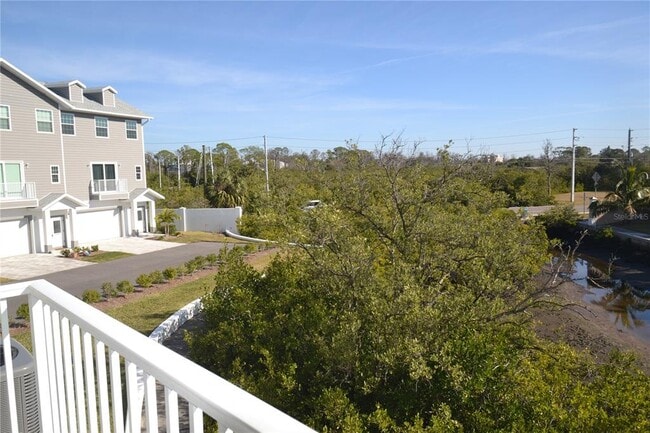 Building Photo - 5728 Biscayne Ct