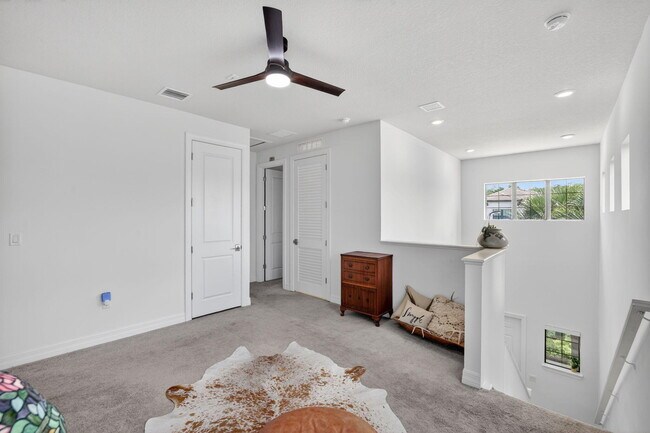 Building Photo - 4651 Pinehurst Trl E