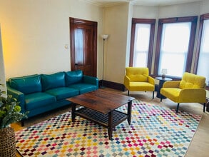 Building Photo - 32 Summer St