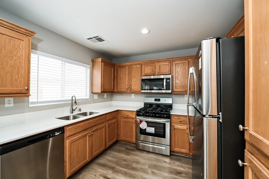 Building Photo - 7489 S Dune Sunflower Ct