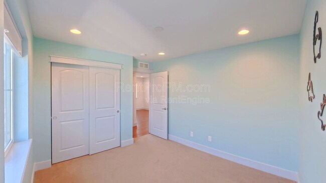 Building Photo - 3802 Wild Elm Way
