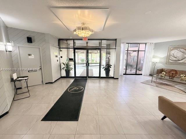 Building Photo - 1400 St Charles Pl