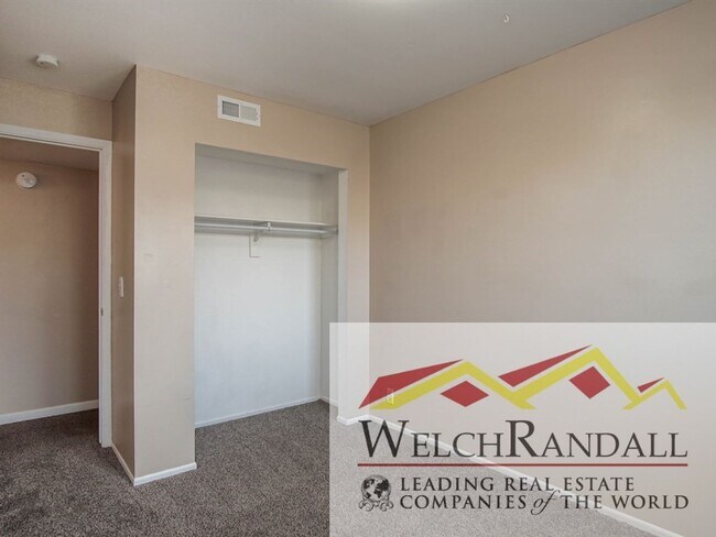 Building Photo - Your Roy Condo Retreat – 2 Bed, 1 Bath, Mo...