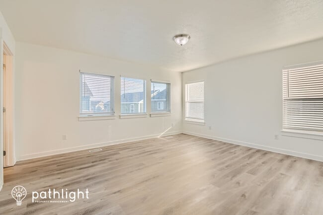 Building Photo - 13082 S Plum Grove Ct, Herriman, UT, 84096