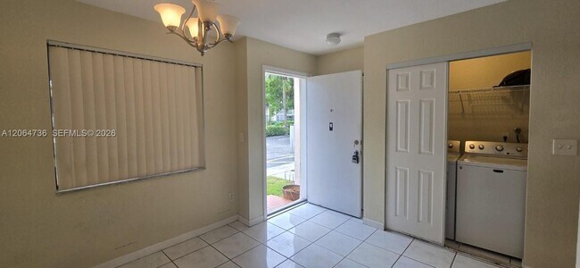 Building Photo - 9092 NW 40th St