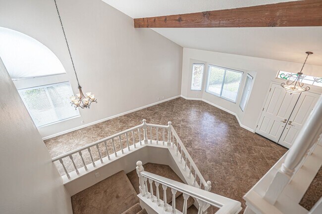 Building Photo - COMING SOON! 4 Bedroom Home for Rent in Santa Clarita!