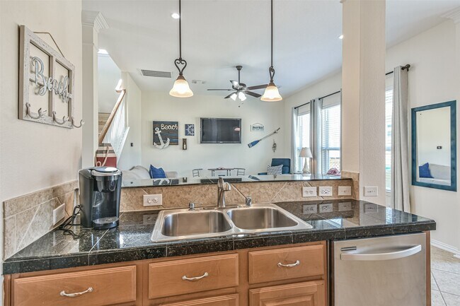 Building Photo - 1815 28th St