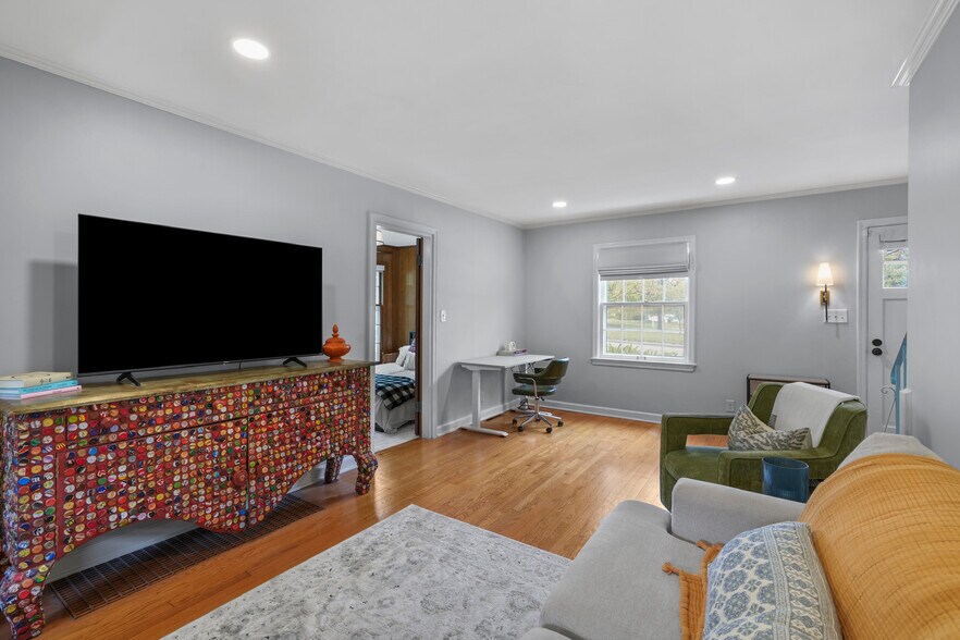 Building Photo - 8409 Ward Pky