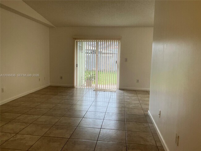 Building Photo - 8556 SW 210th Terrace