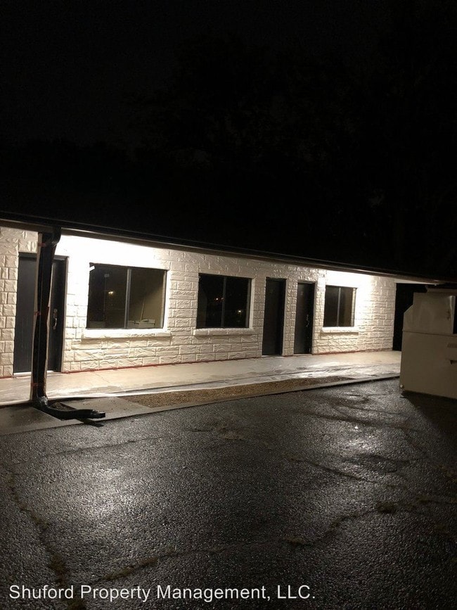 Building Photo - 1 br, 1 bath Apartment - 1300 S Lee Highway
