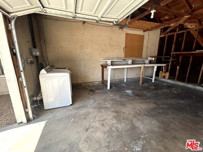 Building Photo - 22739 Marlin Pl