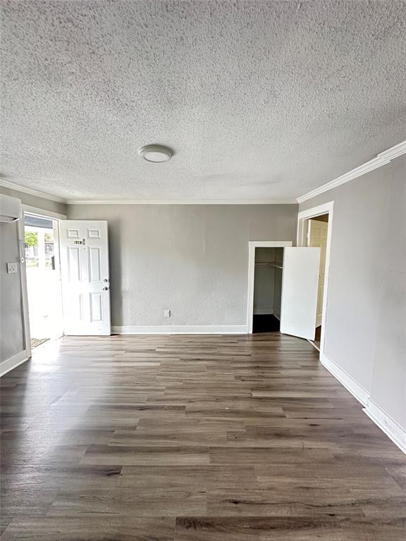 Building Photo - 1401 Collier St