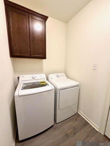 Building Photo - 40087 Trace Ave