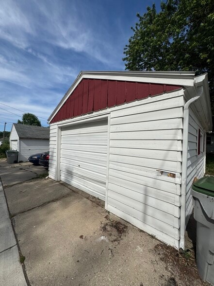 Building Photo - 4363 N 62nd St