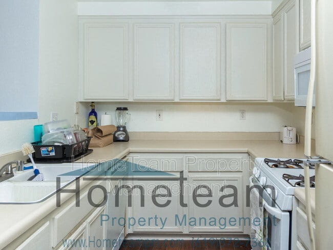 Building Photo - 1246 Balboa Cir