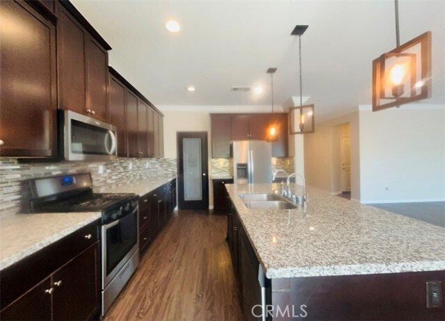 Building Photo - 24413 Comanche Creek Dr