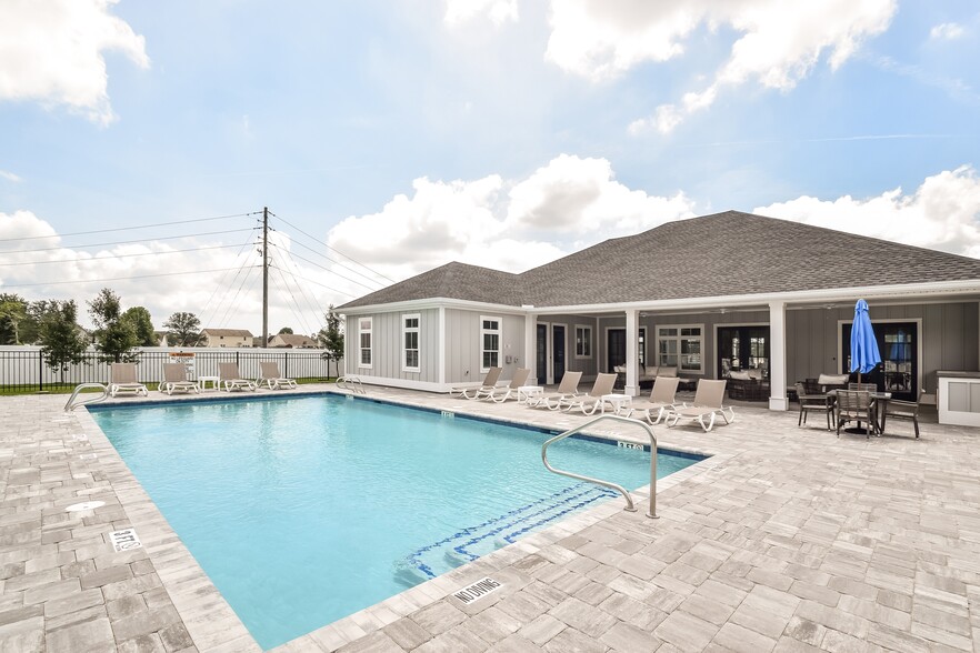 Building Photo - 998 Walker Point Way