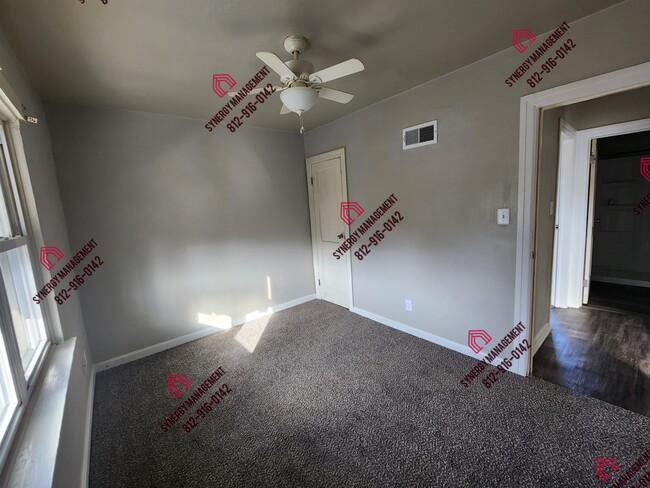 Building Photo - 2033 Covert Ave