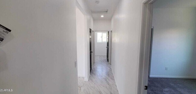 Building Photo - Charming 4BR House in Casa Grande