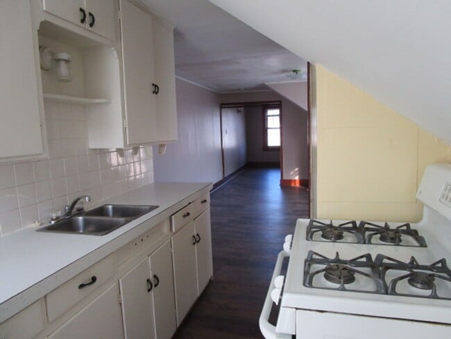 Building Photo - 1215 Vattier Street