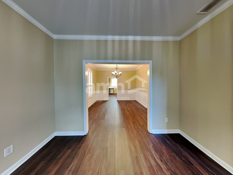 Building Photo - 3380 Lake Breeze Ct