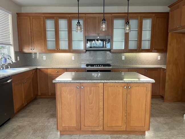 Building Photo - Now Available – 4 Bedroom, 2.5 Bathroom Home in Gated Community