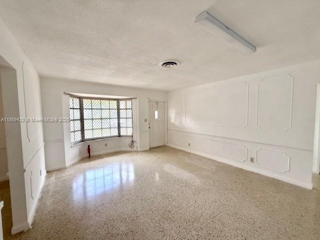 Building Photo - 2601 NW 9th Terrace