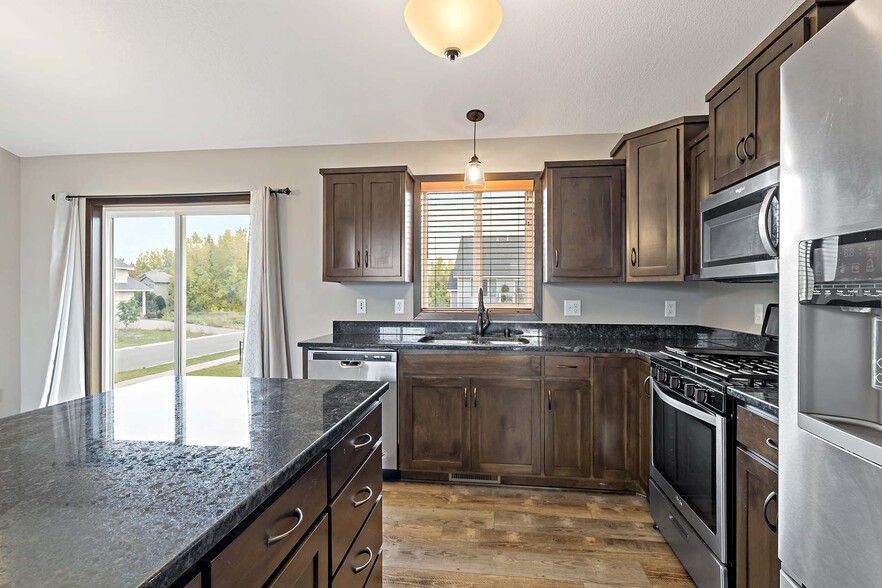 Building Photo - 7713 Lambert Cir NE