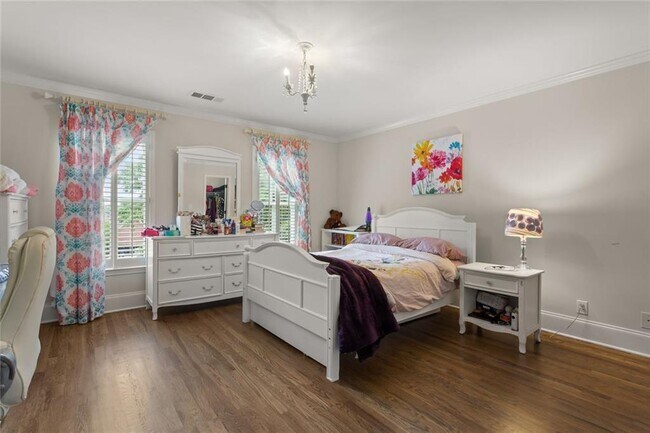 Building Photo - 415 Lyerly Pointe