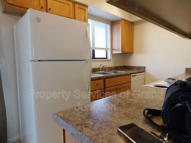 Building Photo - 232 Crawford Ln