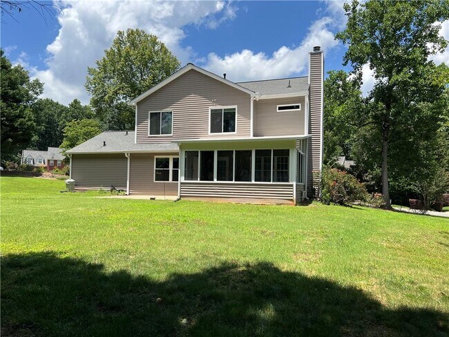 Building Photo - 6535 Glen Pond Trce