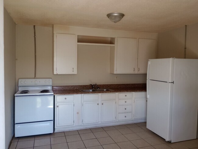 Building Photo - 2118 Jemison Ave