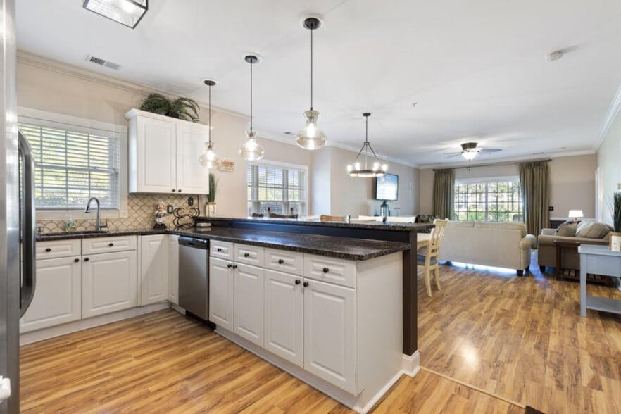 Building Photo - 4869 Magnolia Pointe Ln