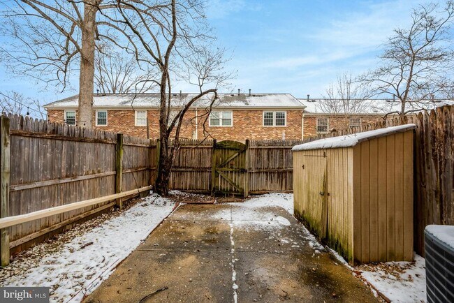 Building Photo - 8326 Darlington St