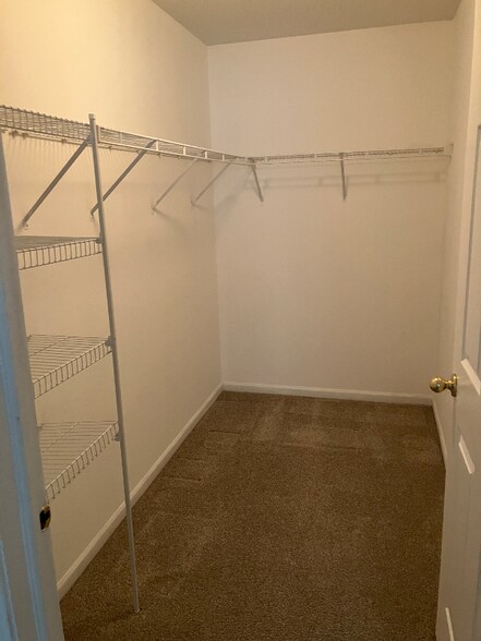 Building Photo - 152 Bertram Dr