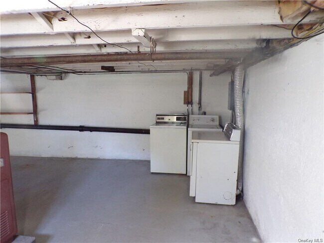 Building Photo - 38 Algernon St