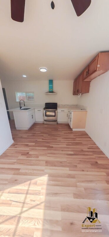 Building Photo - 2389 Empress St